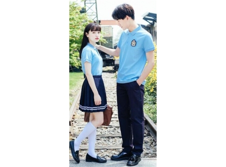 校(xiào)服
