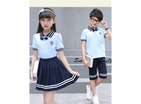 校(xiào)服